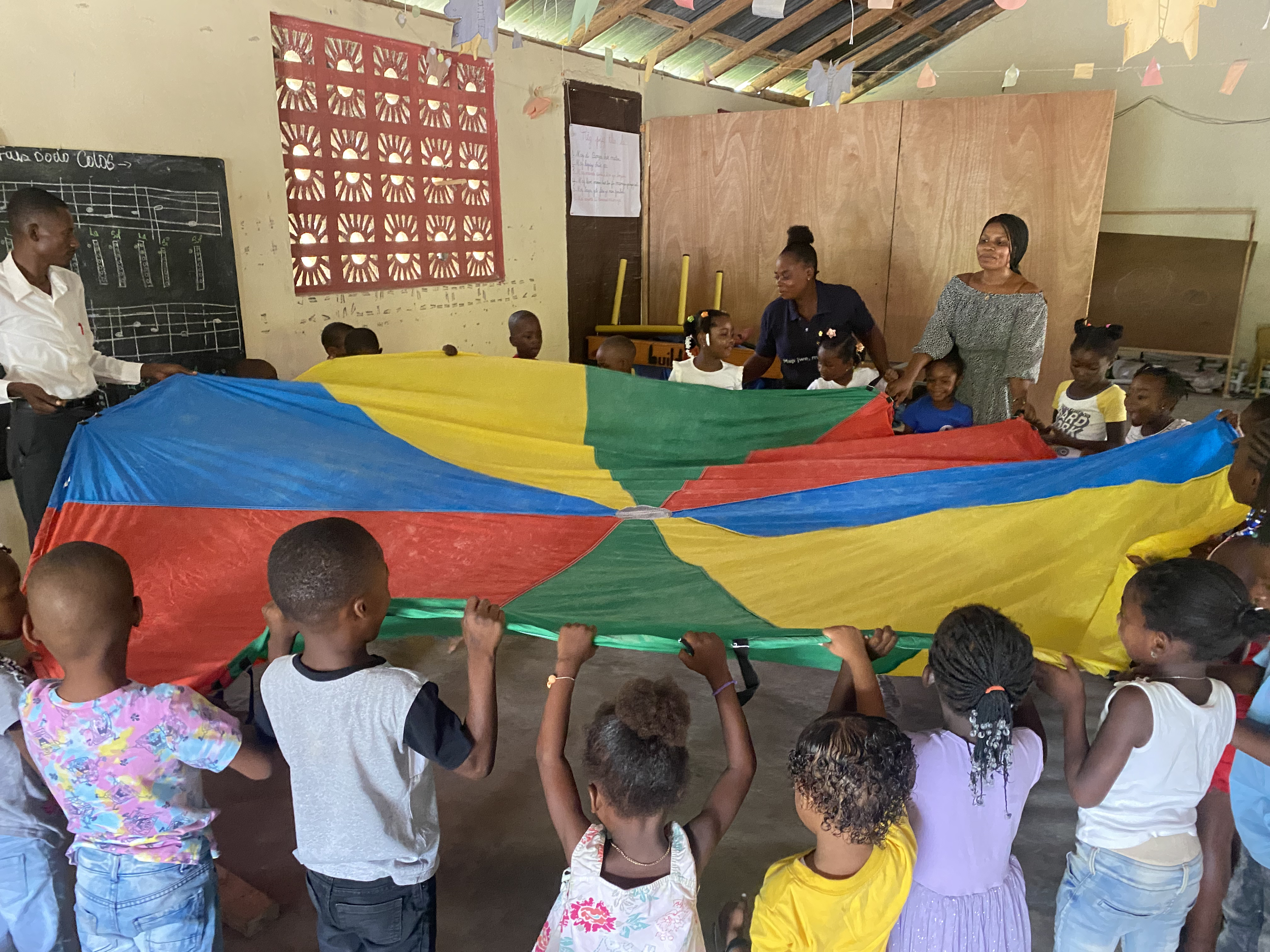 School activities in Lhomond